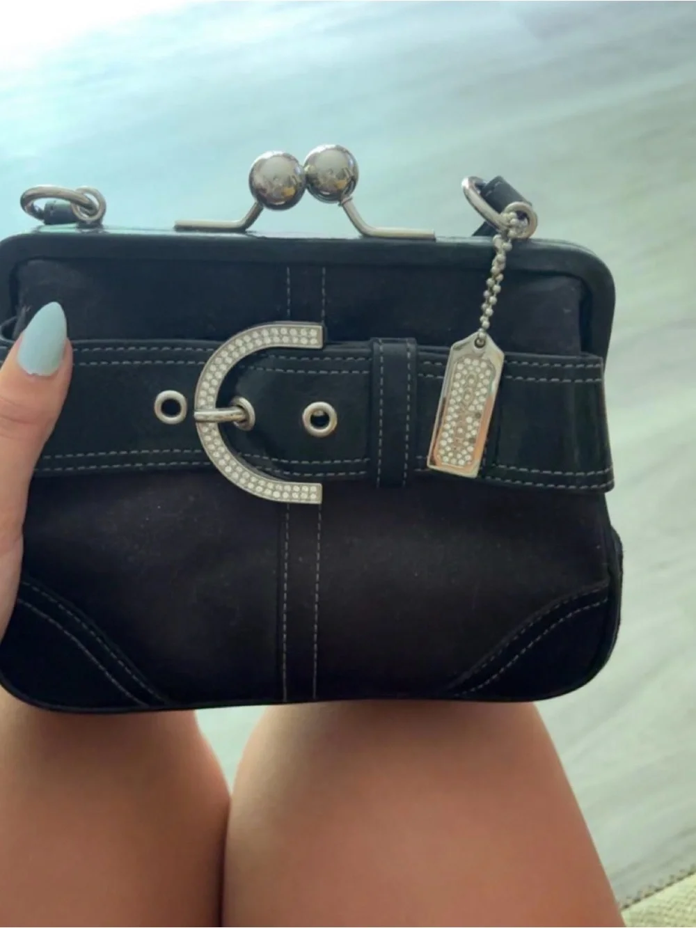 Vintage Coach Madison 3579 mini purse (lavender interior)